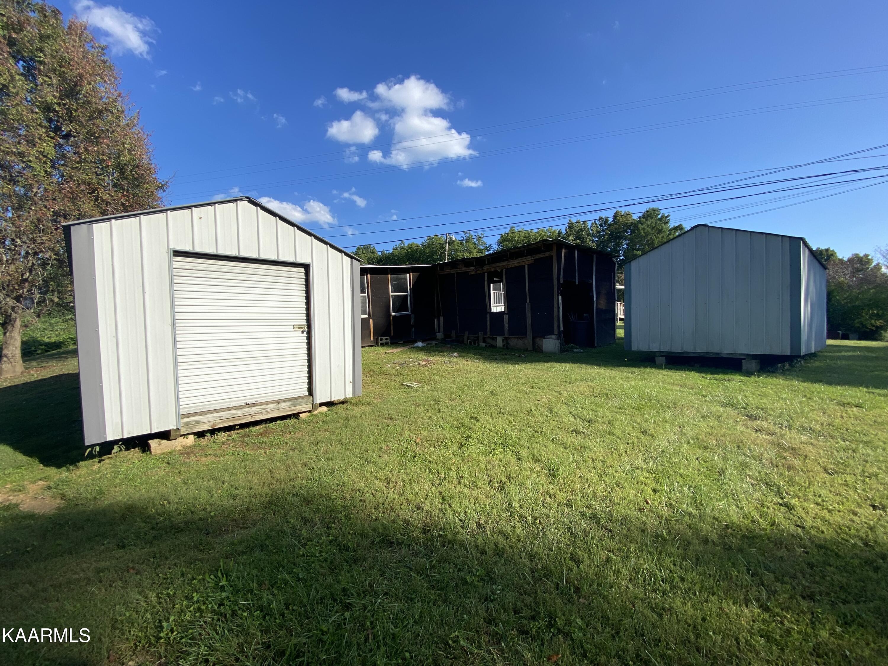 10386 Buffalo Road Oneida, TN 37841 - Photo 6 of 28 IMG-3283