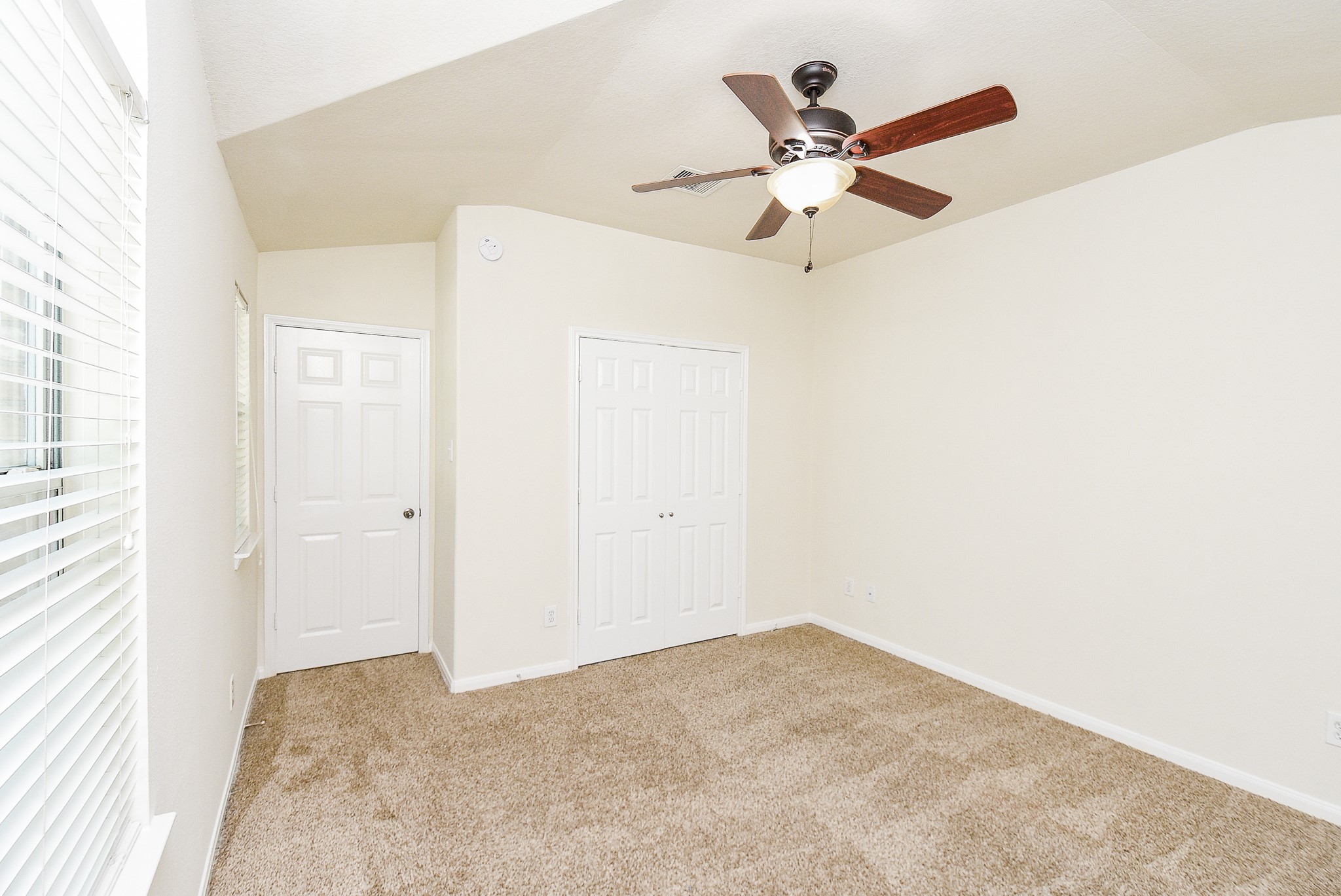 32406 Cross Spring Park Lane Conroe, TX 77385 - Photo 27 of 32 a view of cabinets