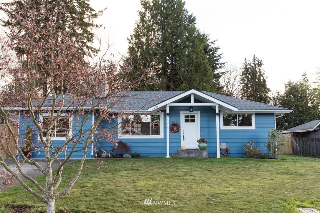 8916 217th Street Southwest Edmonds, WA 98026 - Photo 1 of 24