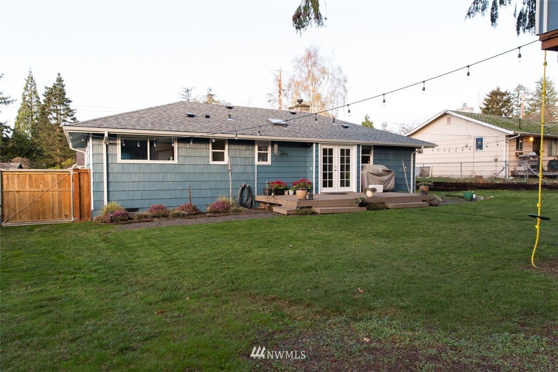 8916 217th Street Southwest Edmonds, WA 98026 - Photo 12 of 24