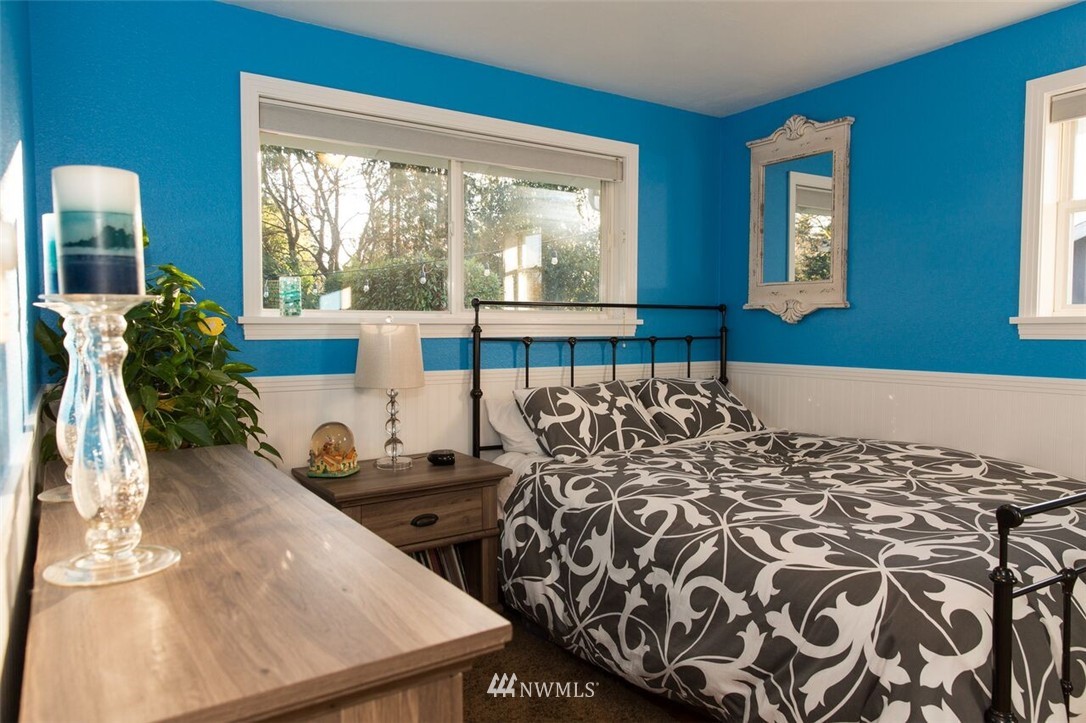 8916 217th Street Southwest Edmonds, WA 98026 - Photo 15 of 24