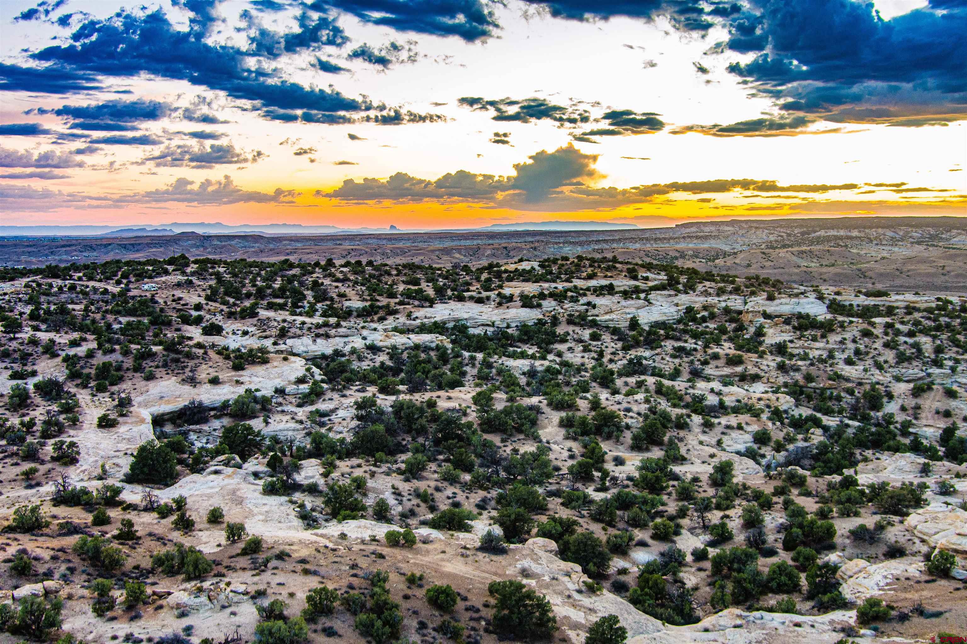 Nya Glade Road Farmington, NM 87401 - Photo 3 of 45 a view of a city