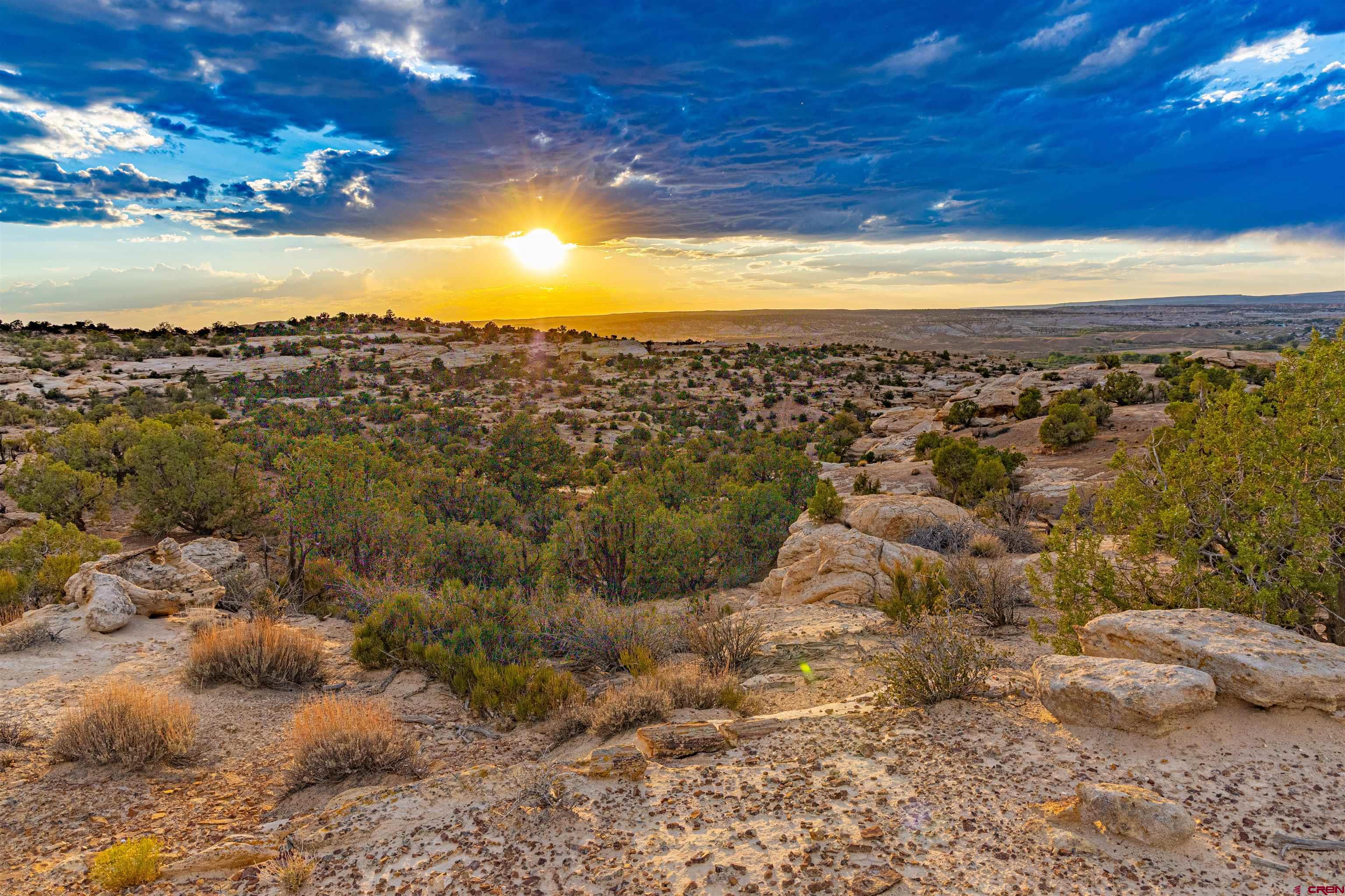 Nya Glade Road Farmington, NM 87401 - Photo 33 of 45 a view of city and ocean