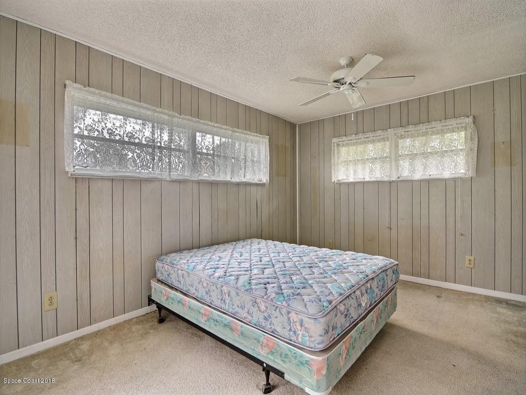 9752 Fleming Grant Road Micco, FL 32976 - Photo 22 of 36 Image025