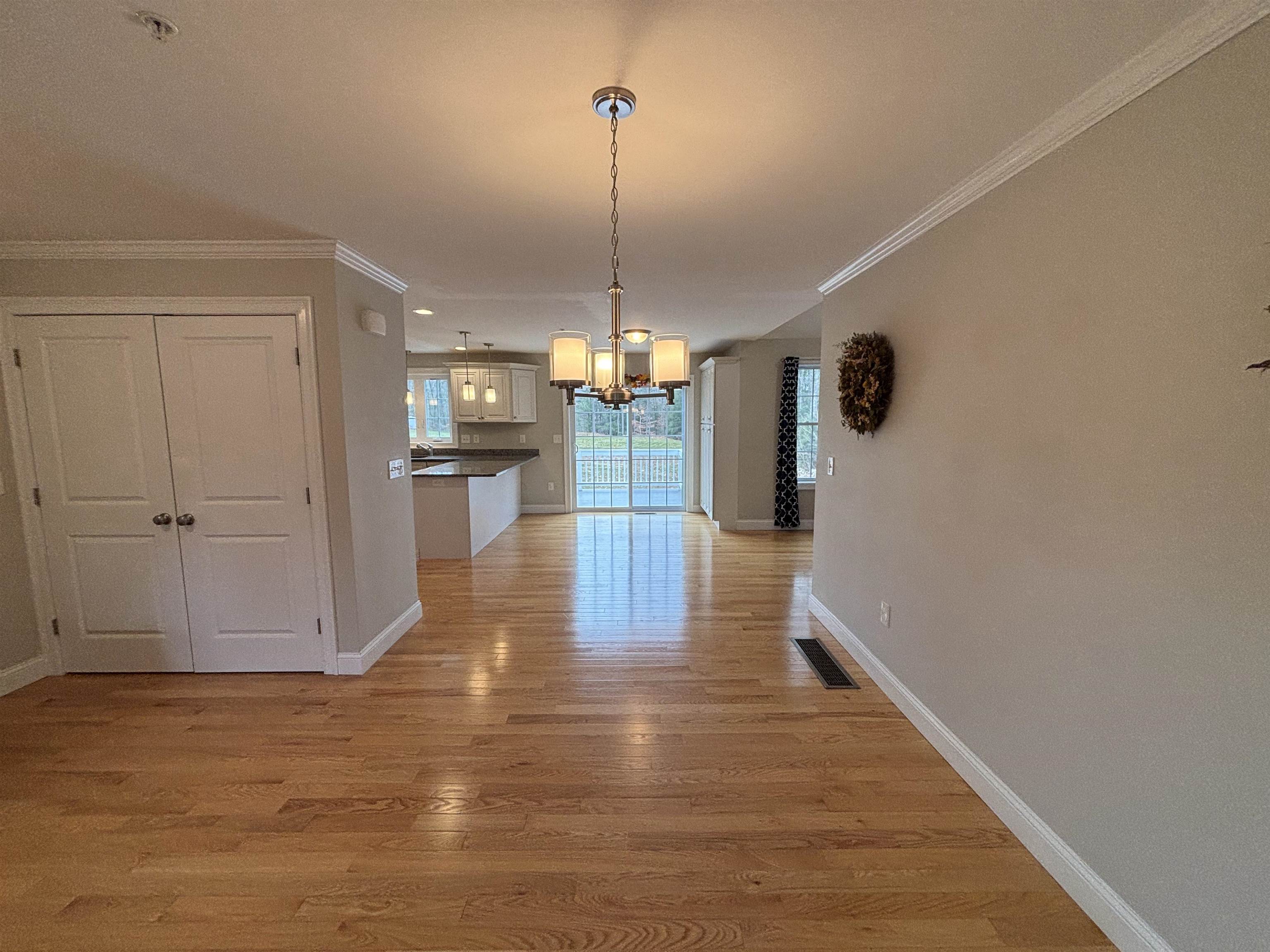 5 Sheldon Road Derry, NH 03038 - Photo 12 of 40 Gallery Image 12