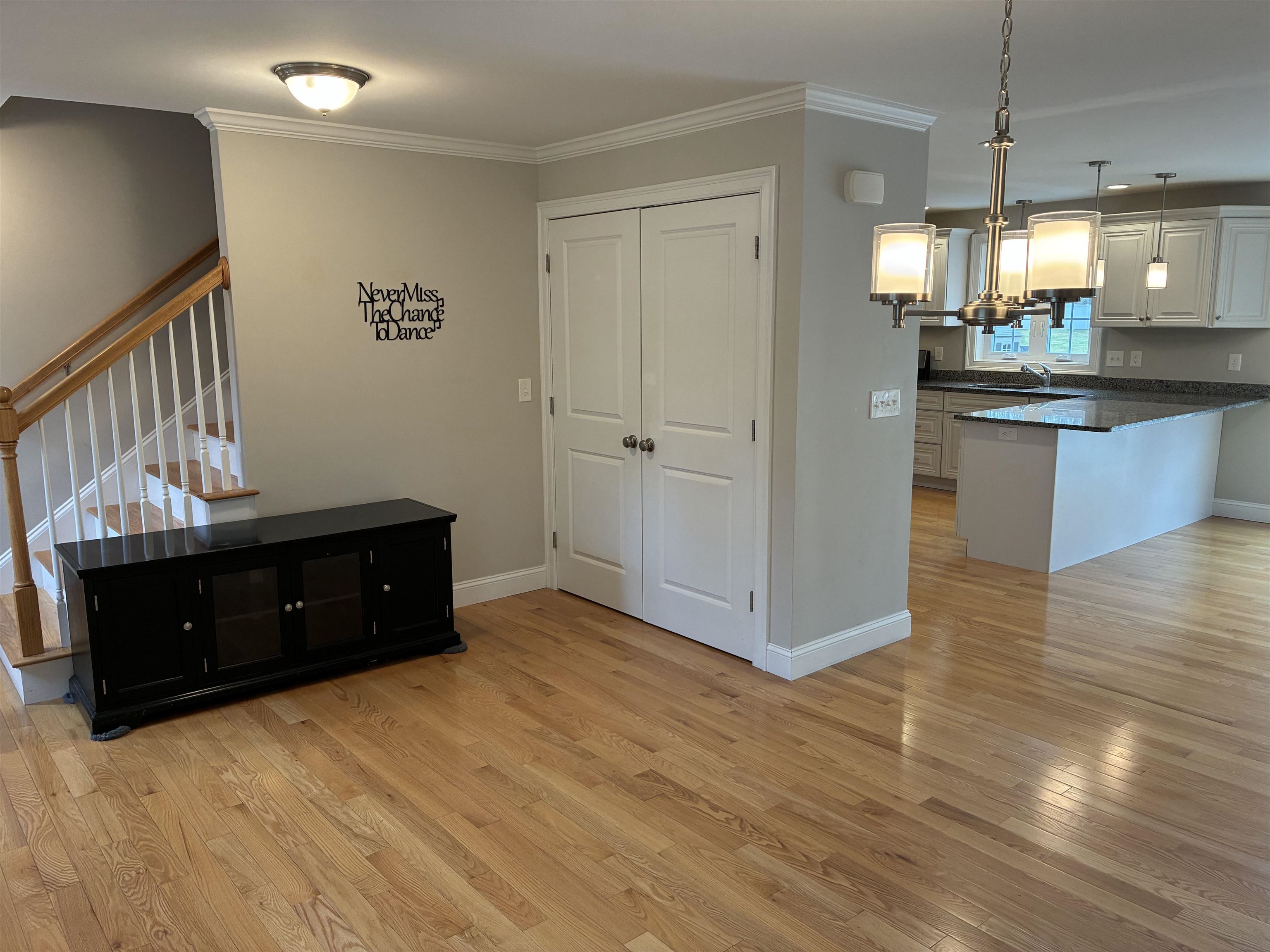 5 Sheldon Road Derry, NH 03038 - Photo 15 of 40 Gallery Image 15