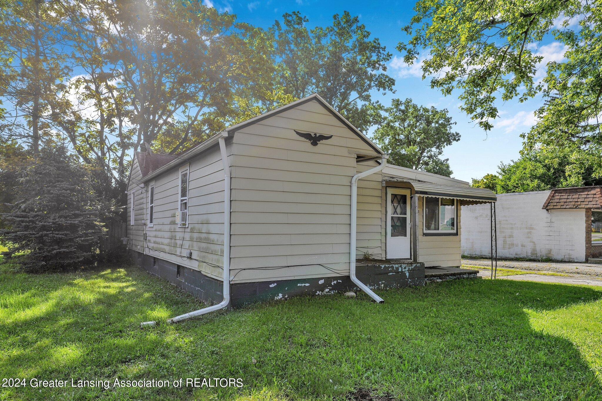 5682 Edson Street Haslett, MI 48840 - Photo 2 of 25 5-web-or-mls-Open Ended Media-5