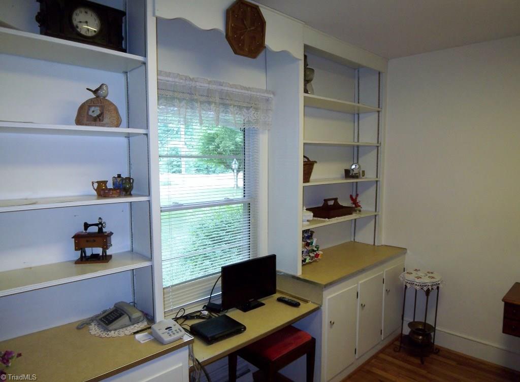 3158 Dillon Road Jamestown, NC 27282 - Photo 19 of 26 Bedroom 3 can be an office or hobby room