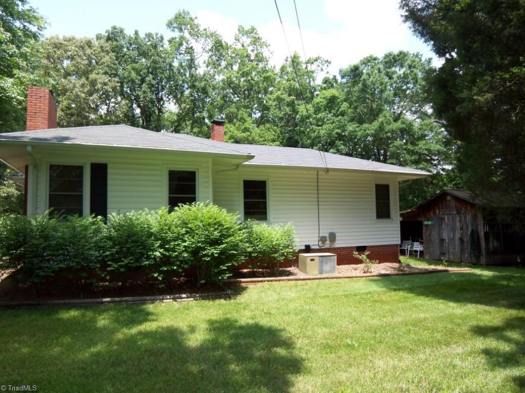 3158 Dillon Road Jamestown, NC 27282 - Photo 26 of 26 Right Side