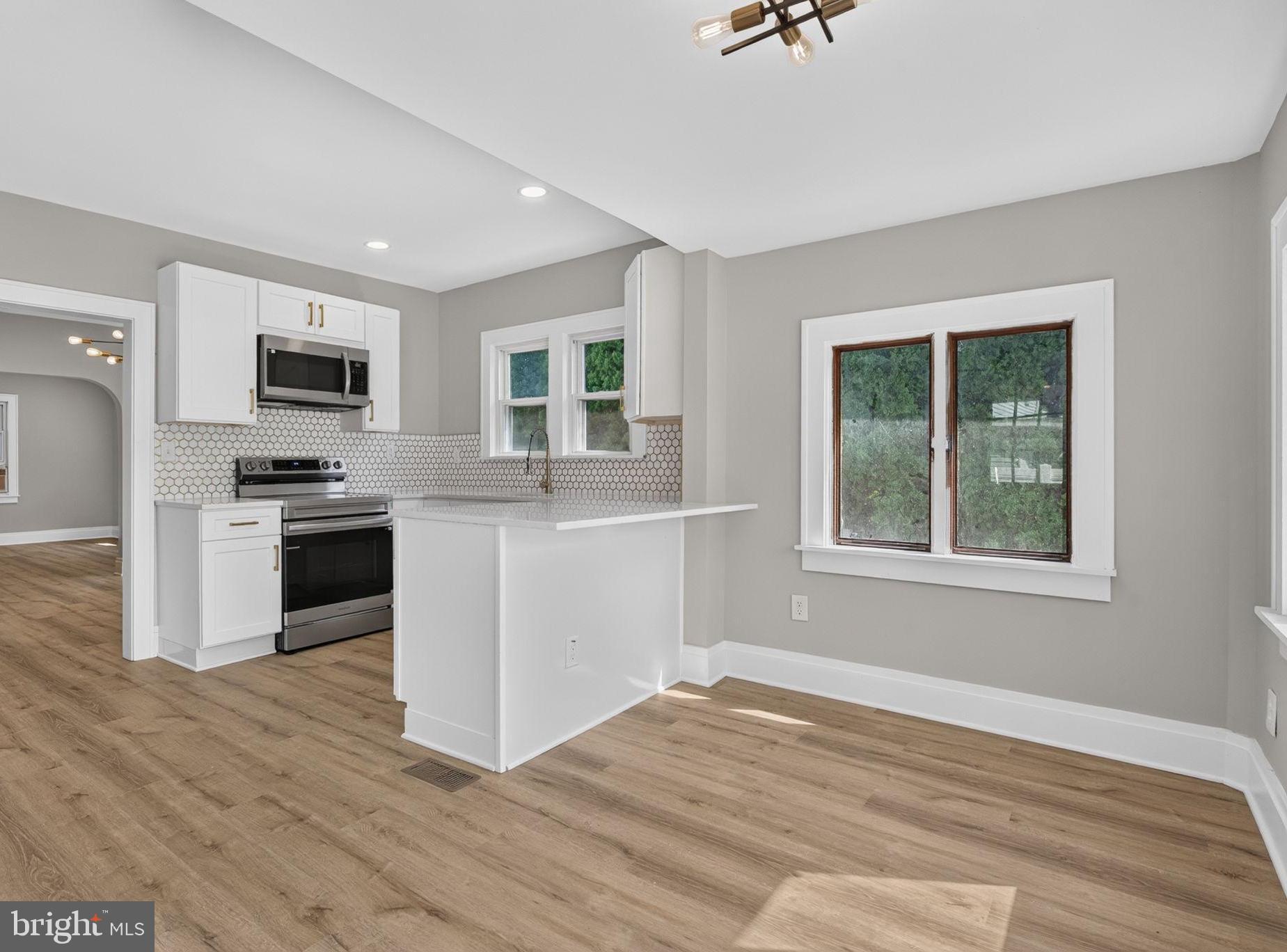 416 East Derry Road Hershey, PA 17033 - Photo 12 of 35