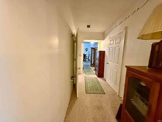 $120,000 | 38 West 800th Street North, Hazleton, IN 47640