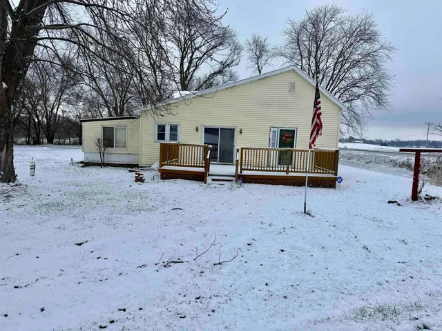 $120,000 | 38 West 800th Street North, Hazleton, IN 47640