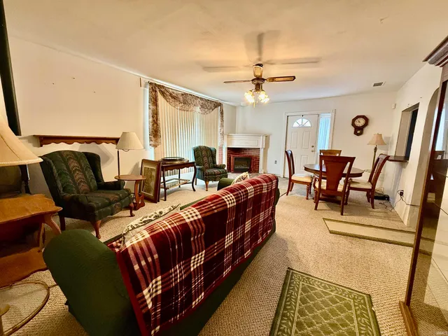 $120,000 | 38 West 800th Street North, Hazleton, IN 47640