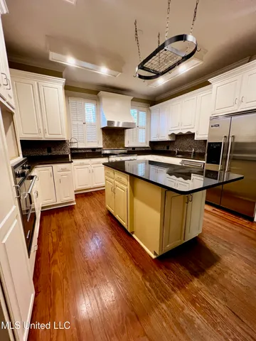 $355,000 | 413 East Claiborne Avenue, Greenwood, MS 38930