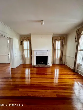 $345,000 | 413 East Claiborne Avenue, Greenwood, MS 38930