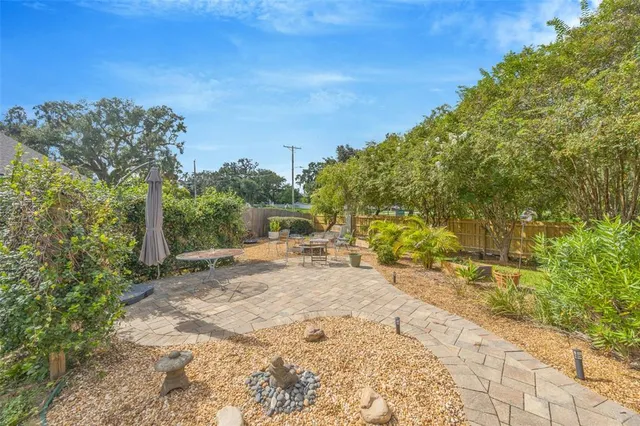 $2,300 | 416 Henderson Avenue, Seffner, FL 33584