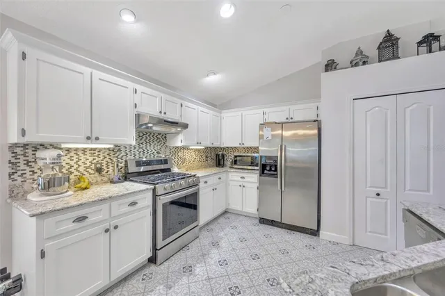 $2,300 | 416 Henderson Avenue, Seffner, FL 33584