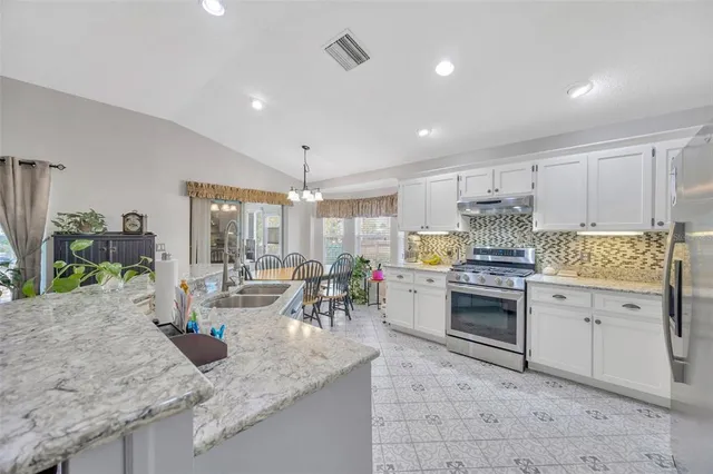 $2,300 | 416 Henderson Avenue, Seffner, FL 33584