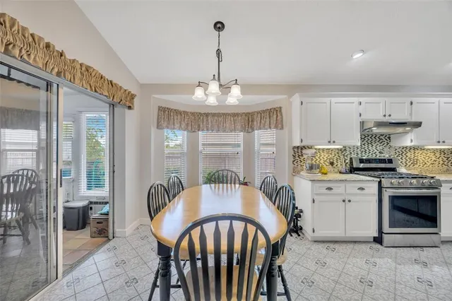 $2,300 | 416 Henderson Avenue, Seffner, FL 33584