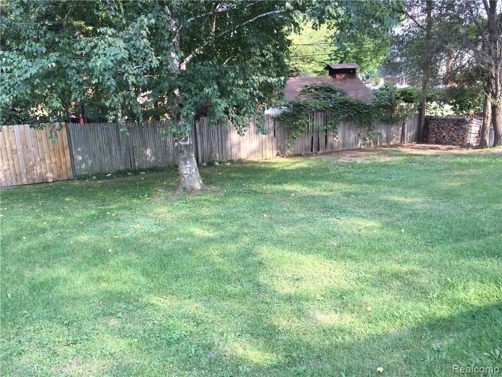 54452 Mound Road Utica, MI 48316 - Photo 33 of 34 IMG_4532.JPG