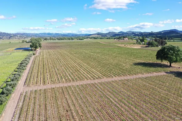 a view of an outdoor space and city view