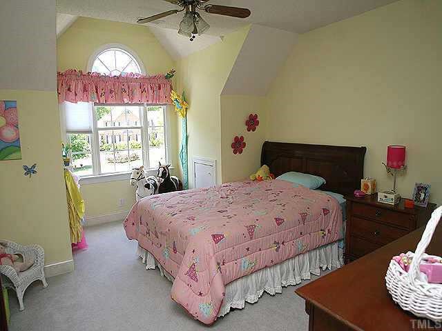5328 Birchleaf Drive Raleigh, NC 27606 - Photo 9 of 12 Gallery Image 9