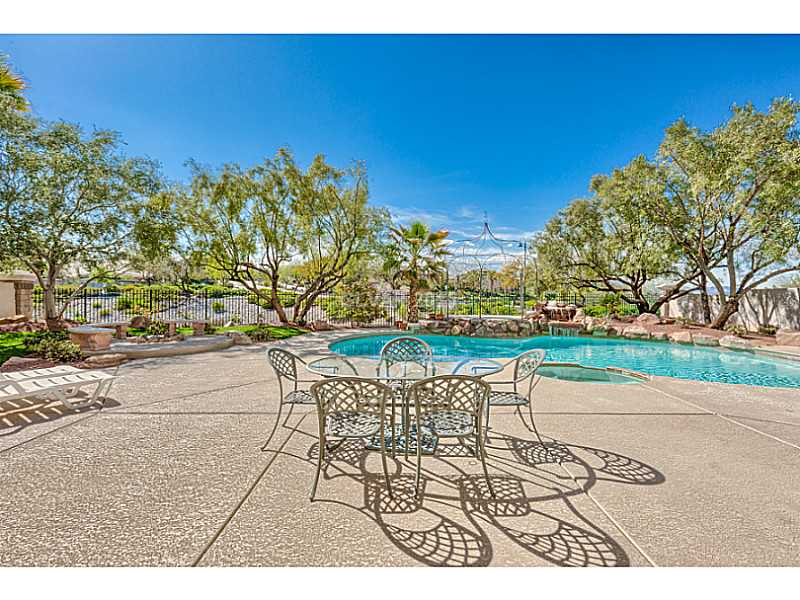 1517 Ravanusa Drive Henderson, NV 89052 - Photo 29 of 33 Patio/Deck.
