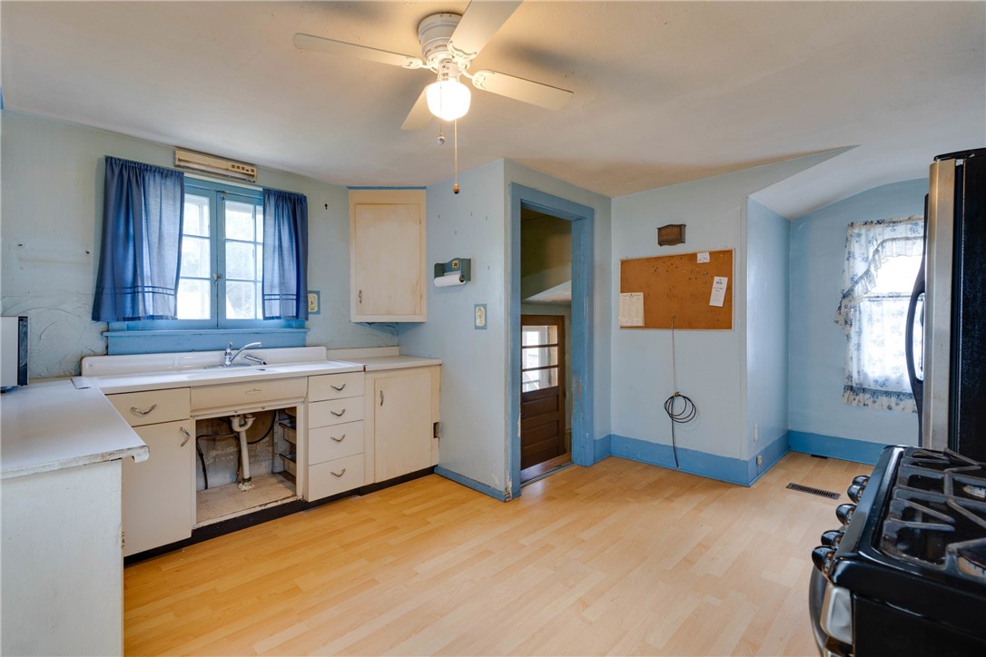 168 Canal Street Lyons, NY 14489 - Photo 4 of 28 Kitchen