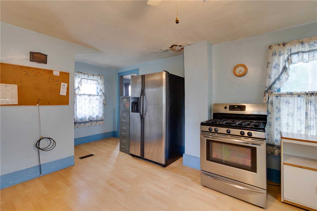 168 Canal Street Lyons, NY 14489 - Photo 8 of 28