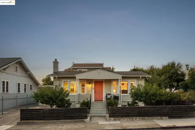 $699,000 | 3661 Loma Vista Avenue, Oakland, CA 94619