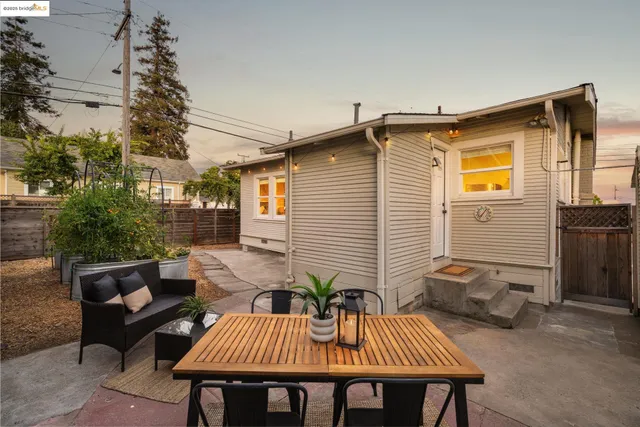 $699,000 | 3661 Loma Vista Avenue, Oakland, CA 94619