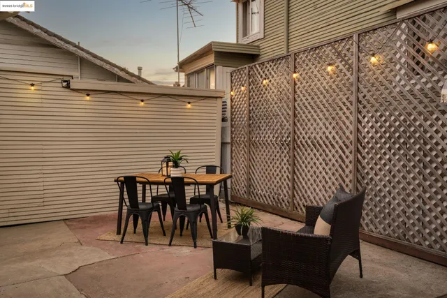 $699,000 | 3661 Loma Vista Avenue, Oakland, CA 94619