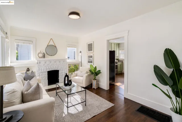 $699,000 | 3661 Loma Vista Avenue, Oakland, CA 94619