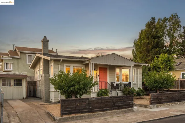 $699,000 | 3661 Loma Vista Avenue, Oakland, CA 94619