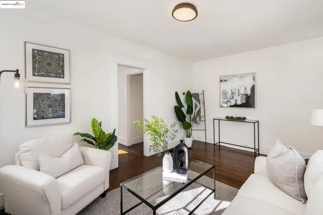 $699,000 | 3661 Loma Vista Avenue, Oakland, CA 94619