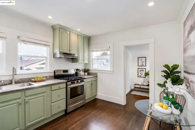 $699,000 | 3661 Loma Vista Avenue, Oakland, CA 94619