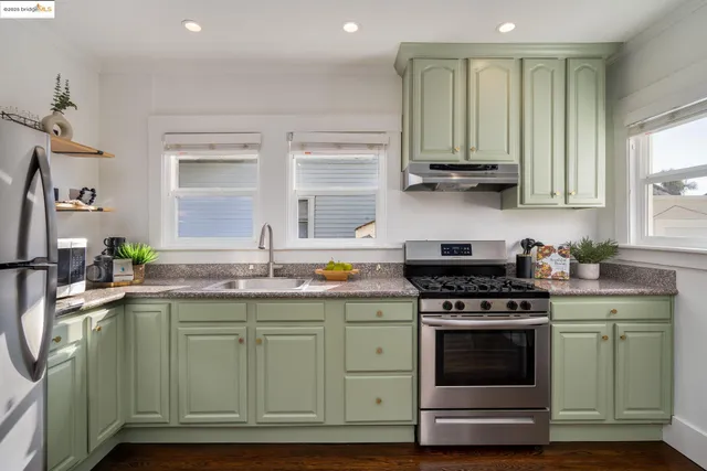 $699,000 | 3661 Loma Vista Avenue, Oakland, CA 94619