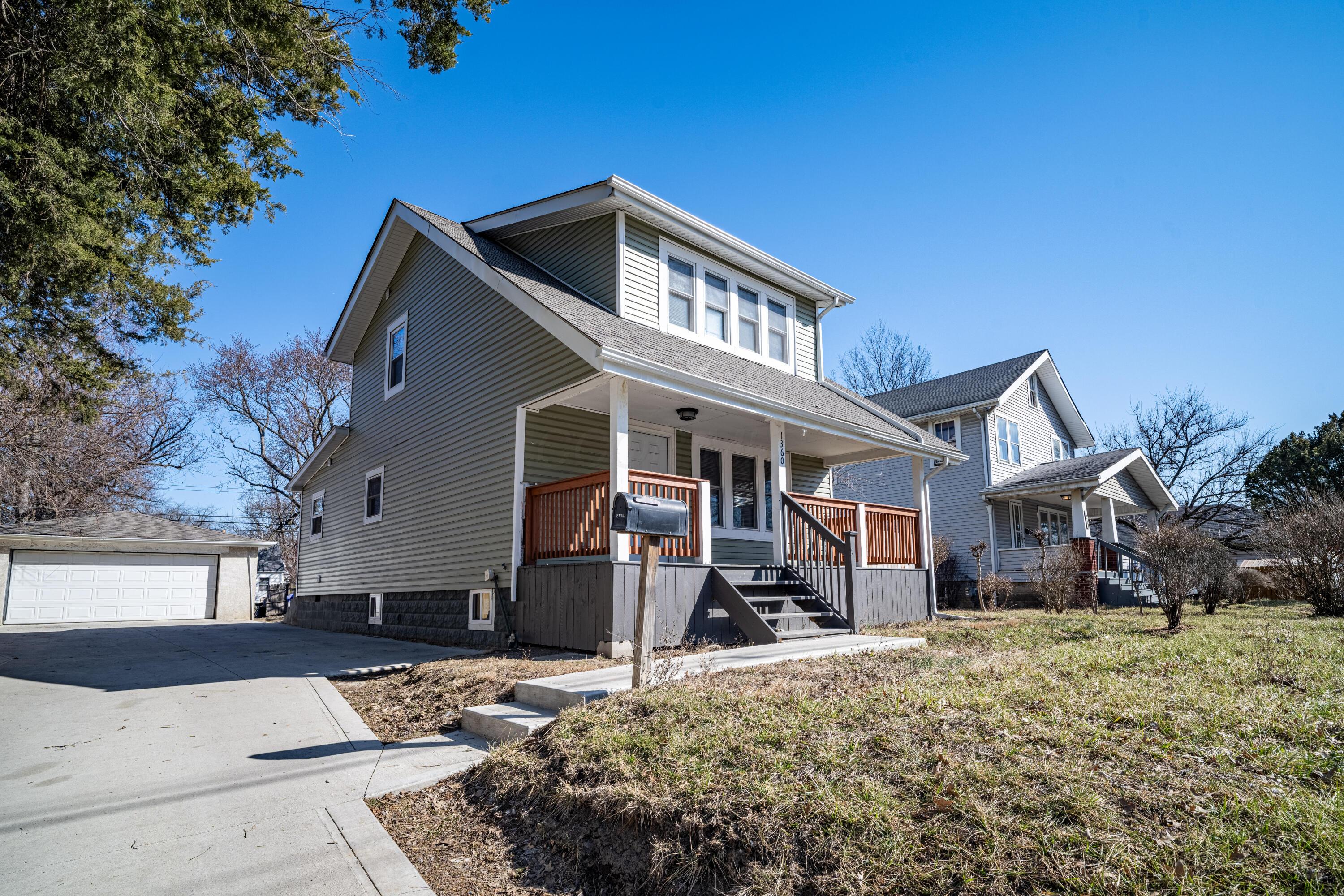 1360 East Weber Road Columbus, OH 43211 - Photo 3 of 25 DSC_5118-HDR-Edit