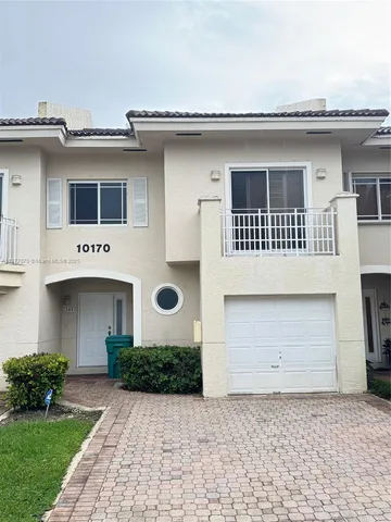 $2,850 | 10170 Southwest 88th Street, Unit 305, Miami, FL 33176