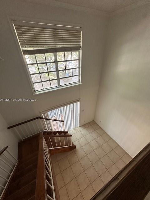 8600 Southwest 109th Avenue, Unit 4216 Miami, FL 33173 - Photo 19 of 20 a view of an empty room and window