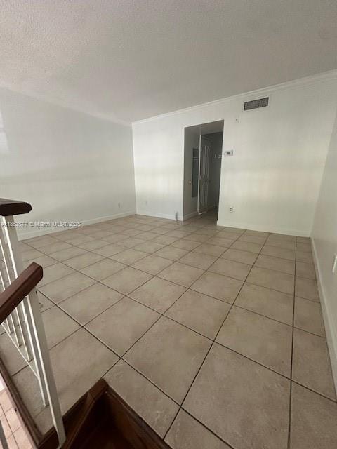 8600 Southwest 109th Avenue, Unit 4216 Miami, FL 33173 - Photo 20 of 20 a view of a livingroom with an empty space and a sink