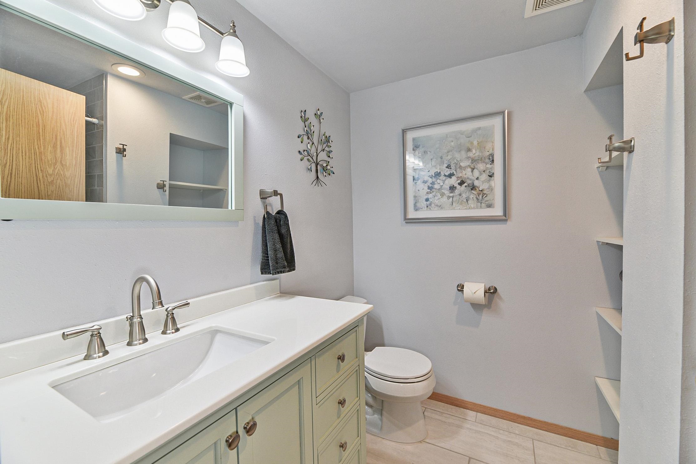 5024 East Ballard Road Colbert, WA 99005 - Photo 12 of 34