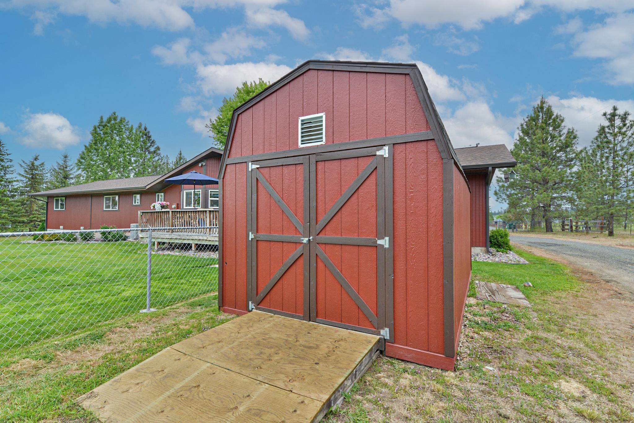 5024 East Ballard Road Colbert, WA 99005 - Photo 28 of 34
