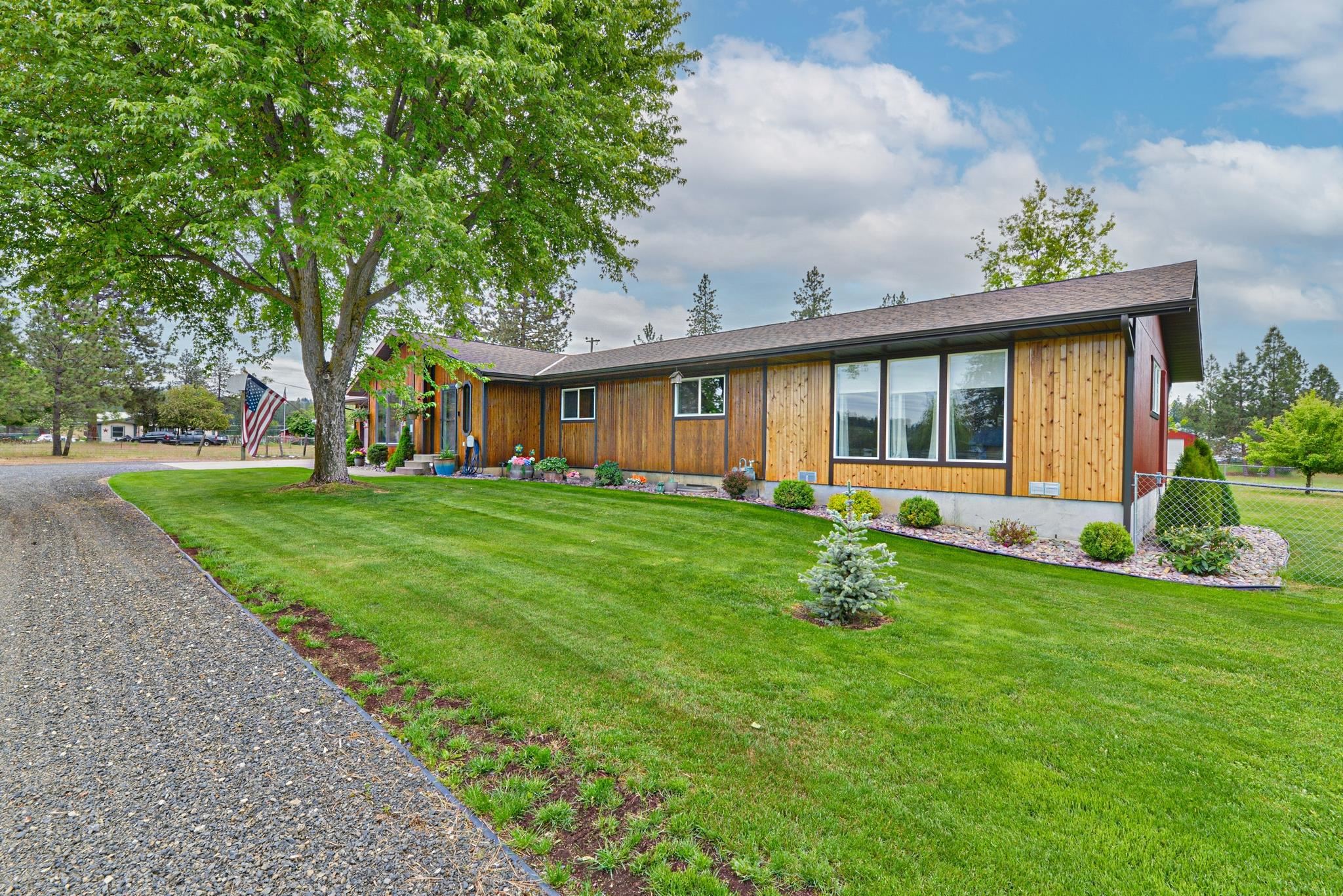 5024 East Ballard Road Colbert, WA 99005 - Photo 3 of 34