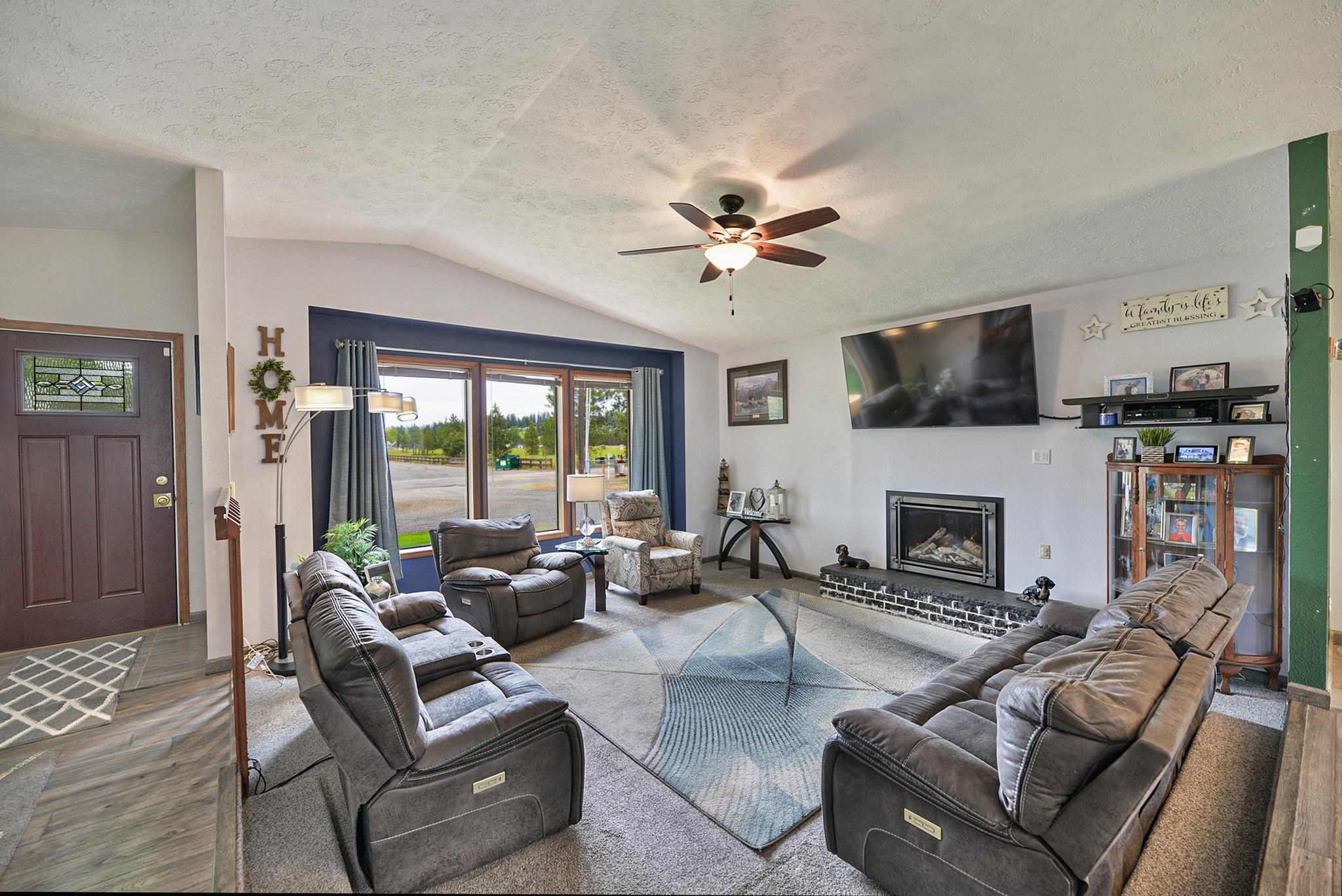 5024 East Ballard Road Colbert, WA 99005 - Photo 4 of 34