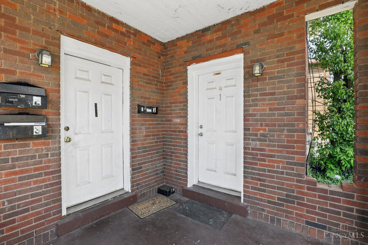 4829 Reading Road Cincinnati, OH 45237 - Photo 6 of 20 Gallery Image 6