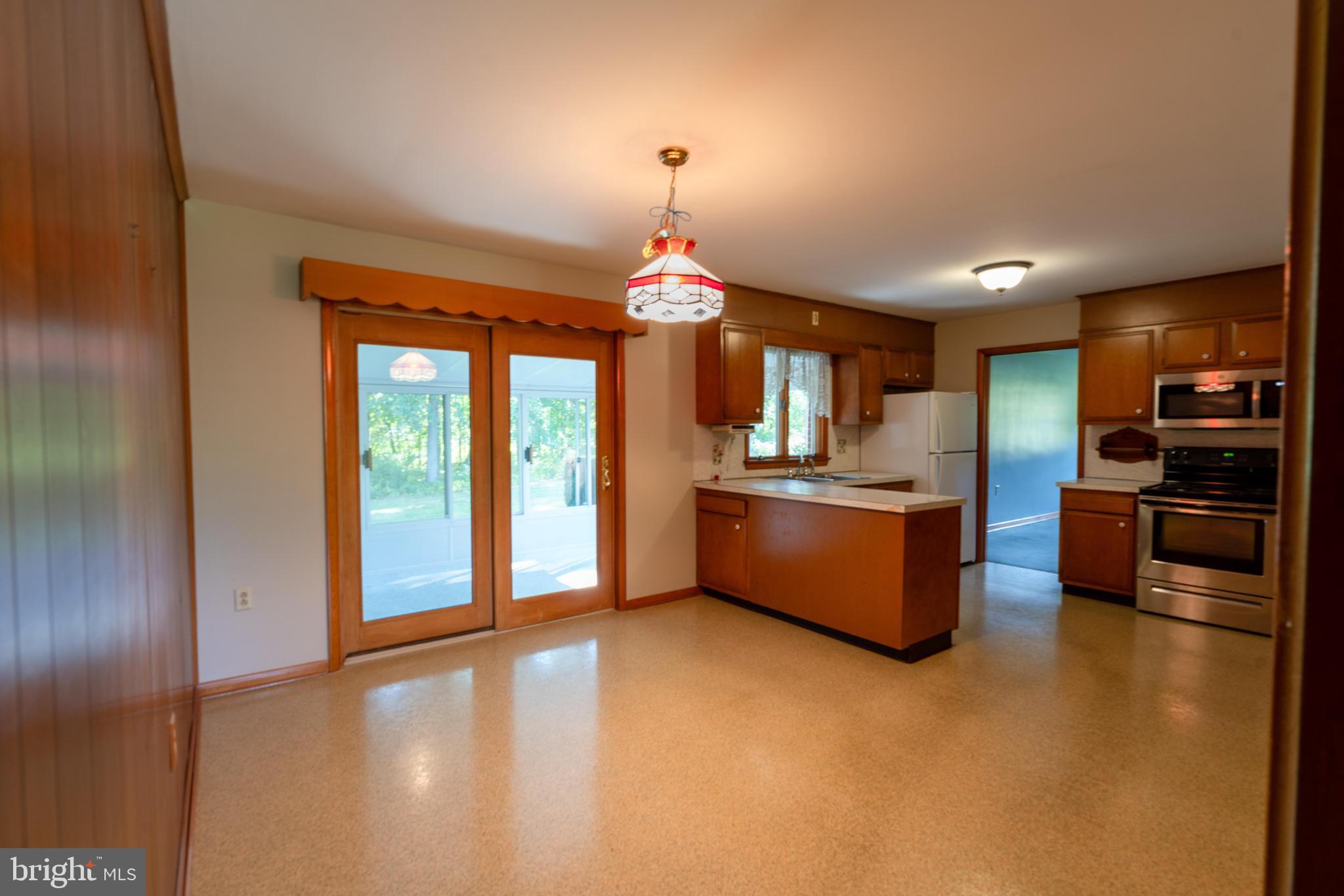 915 Trevanion Road Union Bridge, MD 21791 - Photo 4 of 44 Kitchen and dining