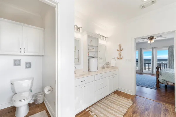 a view of utility room
