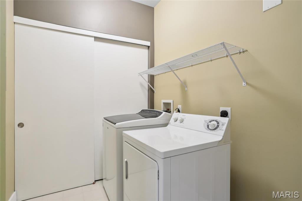 6340 Clayton Road, Unit 207 St. Louis, MO 63117 - Photo 25 of 32 Gallery Image 25