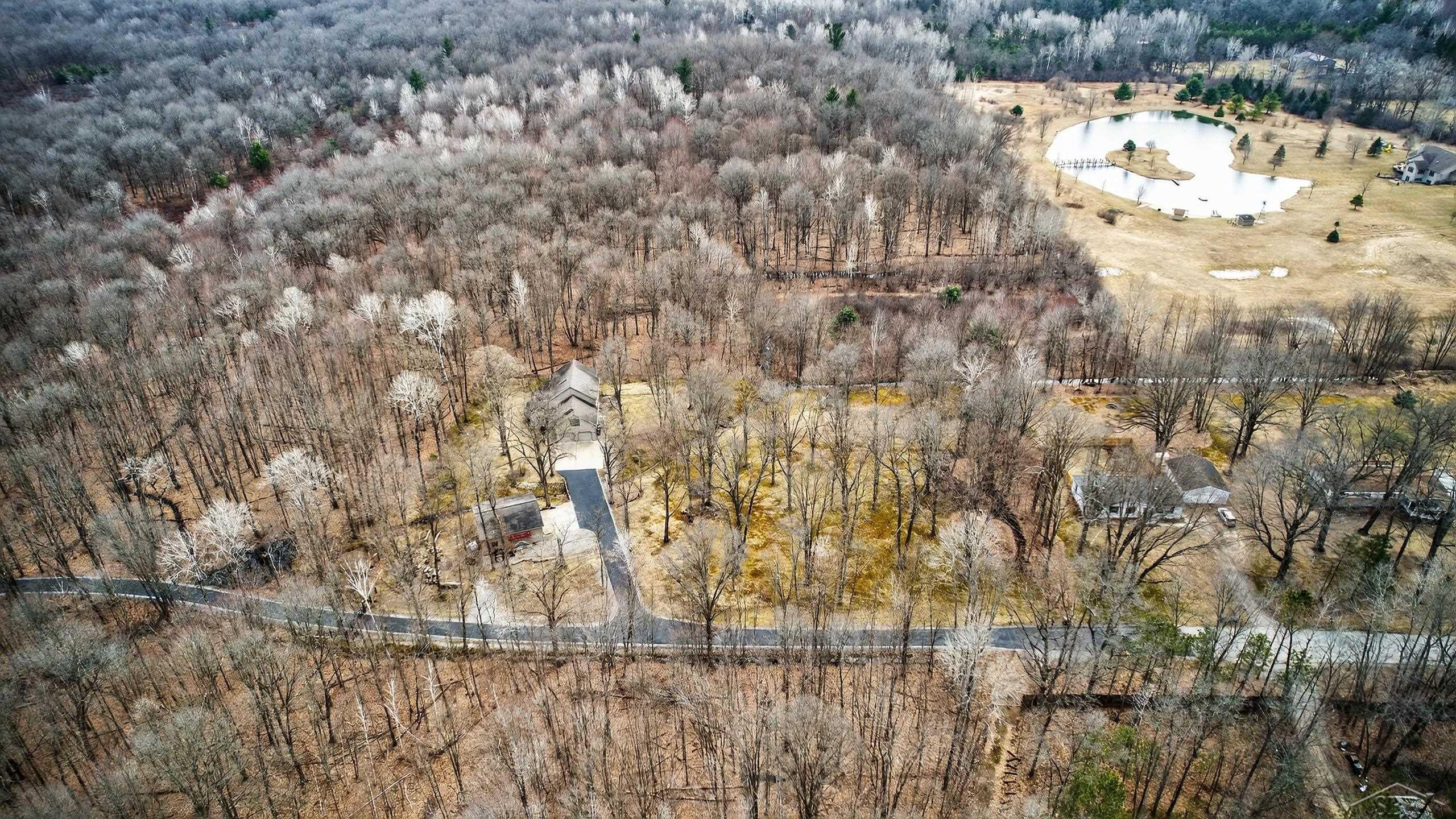 1636 East Siebert Road Midland, MI 48642 - Photo 53 of 61 50202572-d58ac047-c780-4e78-a066-9c6715f374f3.JPG